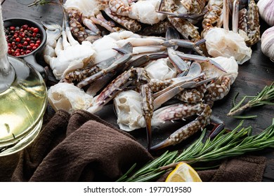 Fresh Blue Swimming Crab Horse Crab, Blue Crab, Flower Crab Claws Set, On Dark Wooden Background