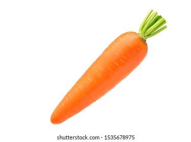 Свежая морковь, изолированная на белом фоне, обтравочный путь.