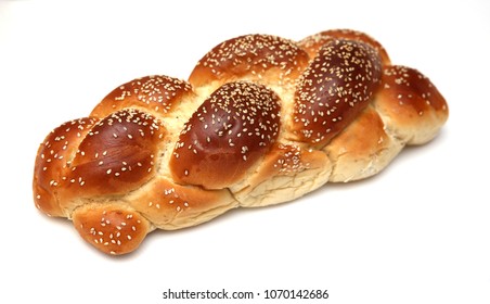 Fresh challah bread for shabbat