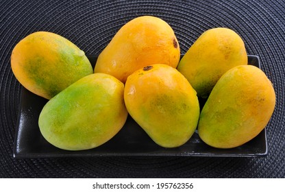 1,009 Mangoes pakistan Images, Stock Photos & Vectors | Shutterstock