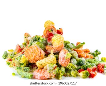 Fresh Frozen Vegetables On A White Plate. Freezing Vegetables And Fruits. Freshly Frozen Foods. Vegetable In The Freezer. Storing A Vegetable In The Refrigerator. Freezing Vitamin. Vegetarianism.