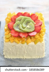 Fresh Fruit Chees Cake Selective Focus