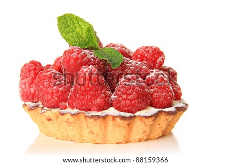 Fresh fruit pie tart with with raspberry