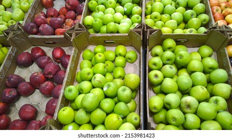 Fresh Fruits, Green And Red Apples On Supermarket Shelves. Retail Industry. Farmers Market. Discount. Rising Food Prices. Rich Harvest. Grocery Store. Healthy Products. Local Suppliers. Inflation.