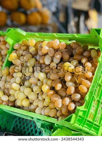 Fresh Green Grapes at fruit stall 