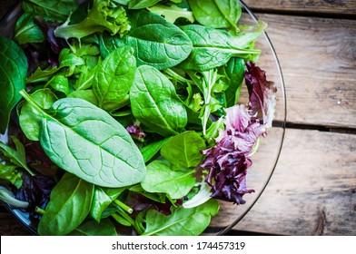 Fresh green salad with spinach,arugula,romaine and lettuce