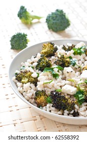 Fresh Healthy  Farro Salad With Broccoli