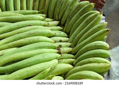 Fresh Healthy Luffa Gourd Stock On Shop For Sell