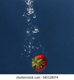 Sinking Objects Images Stock Photos Vectors Shutterstock