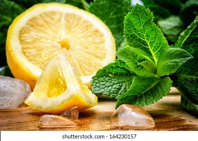 Fresh Lemon, Mint Leaves And Ice