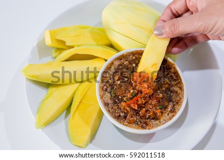 fresh mango with sweet fish sauce 