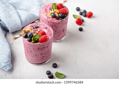 Fresh Mixed Berry Smoothie Topped With Granola