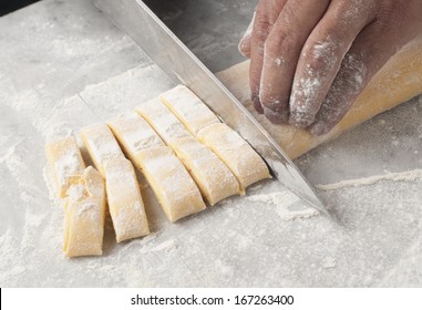 Fresh Pasta Manual Production