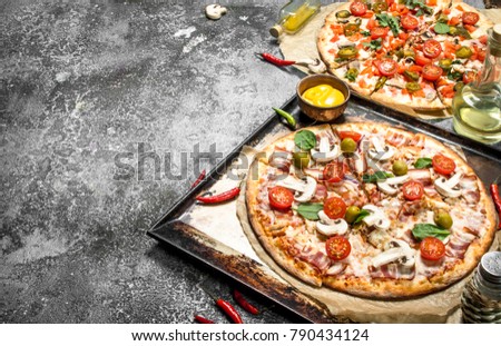 Similar – gebackene runde Pizza