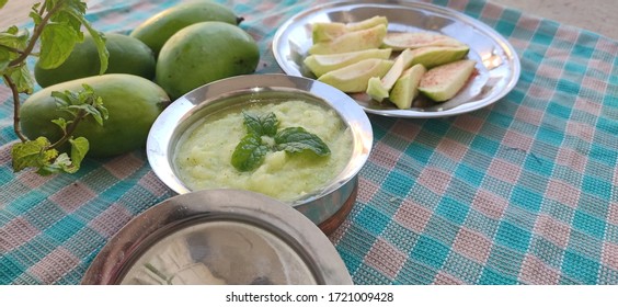 Fresh Raw Mangoes, Mint Chutney