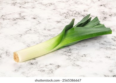 Cebolla verde madura fresca - Puerro para cocinar