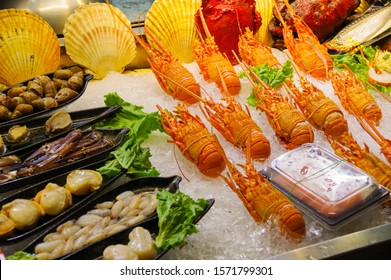 Fresh Seafood In The Tourist Night Market