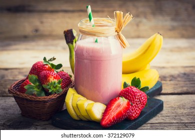 Fresh Strawberry And Banana Smoothie