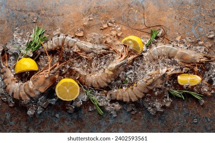 Fresh tiger prawns with lemon, rosemary and crushed ice.