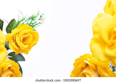 Wallpaper Border Roses Yellow and Blue Floral 5 x 15 31616040 