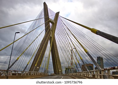 Octávio Frias De Oliveira Bridge (Berrini, São Paulo - Brazil)