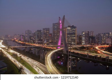 Octávio Frias de Oliveira Bridge and Marginal Pinheiros Avenue - São Paulo city, Brazil