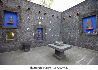 Frida Kahlo Museum, La Casa Azul In Coyoacan, Mexico City, Mexico