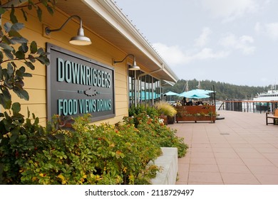 Friday Harbor, Washington, United States - 09-11-2021: A View Of Exterior Area Of The Restaurant Known As Downriggers.