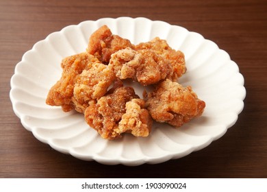 Fried Chicken  On  A  Plate