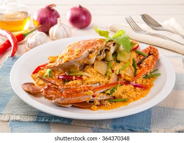 Fried crab with curry powder.
