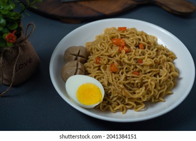 Fried Instant Noodle Boiled Egg Meatballs Stock Photo 2041384151 ...