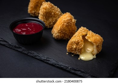 Fried Mac And Cheese Bites With Dipping Sauce