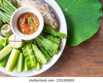 Fried mackerel with shrimp paste sauce and vegetable set - Shutterstock ID 2251505003