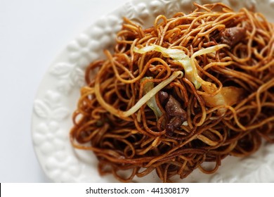 Fried Noodle In Cantonese Style