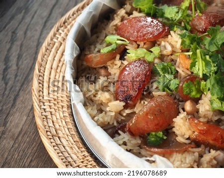 fried rice with Chinese roasted dried pork sausage, dried shrimp, peanut and coriander