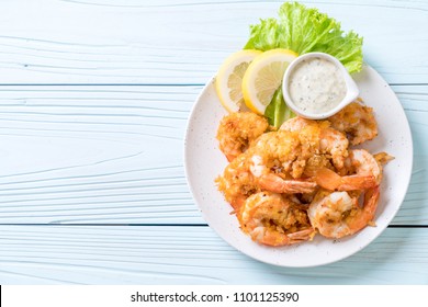 fried shrimps or prawns with sauce