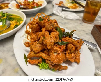 Fried Soka Crab Or Soft Shell Crab  Wrapped In Flour And Salted Duck Egg Yolk Sauce