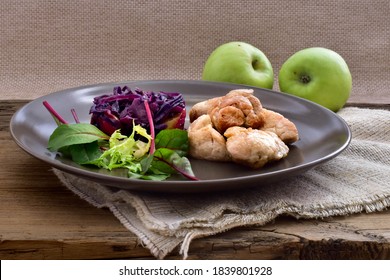 Fried Thymus Gland With Braised Red Cabbage