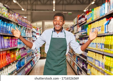 47,544 African In A Store Images, Stock Photos & Vectors 