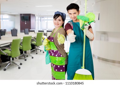 Friendly Corporate Office Cleaning Service Ready To Clean Your Meeting Room