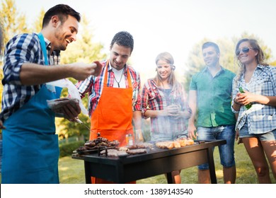 31,399 Barbecue friends Images, Stock Photos & Vectors | Shutterstock