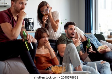 Friends Watching Horror Movie Home Stock Photo 2040578981 | Shutterstock