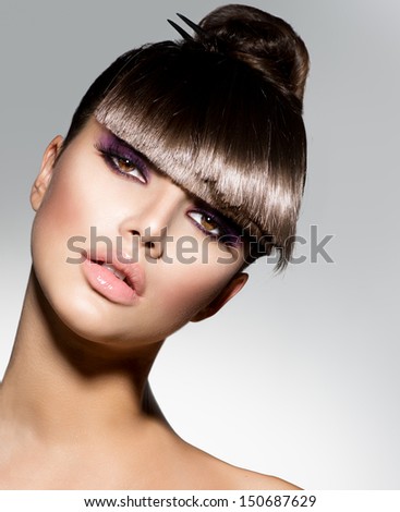 Fringe Fashion Model Girl Trendy Hairstyle Stockfoto Jetzt