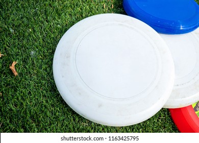 Frisbee, White,  Grass