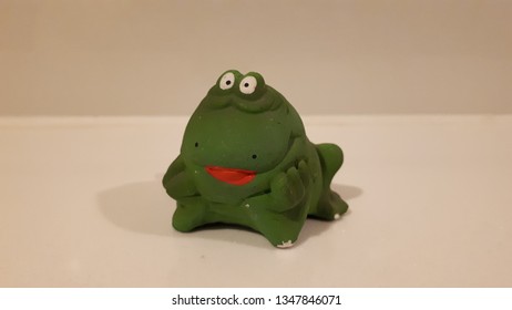 Frog in the bath.
