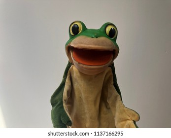 Frog Hand Puppet Doll For Chrildren