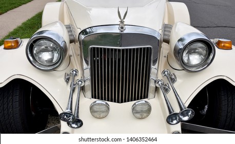 13 Edgar rohr antique auto show Gambar, Foto Stok & Vektor | Shutterstock