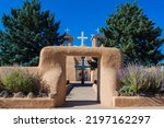 The Front Gate of the San Francisco de Asís Mission Church. Rancho de Taos, New Mexico, USA