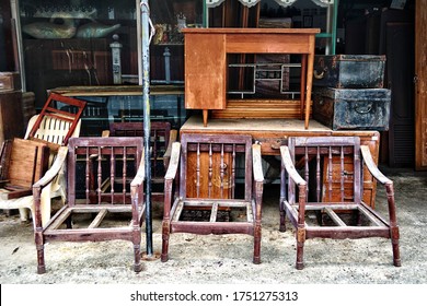 Front Shop Furniture Repair Services. Old And Broken Of Chairs, Tables, Cabinets And Furniture.