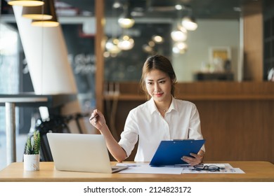 1,101 Comparing files Images, Stock Photos & Vectors | Shutterstock